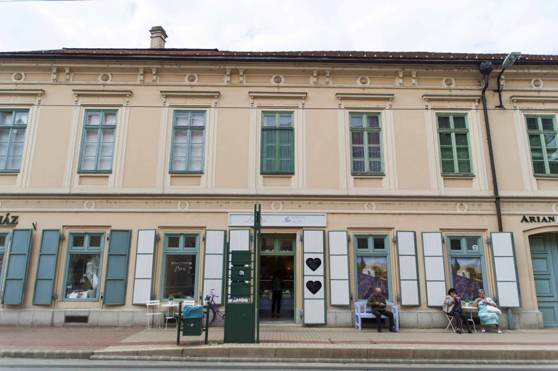 Levendula Kézműves Fagylaltozó
