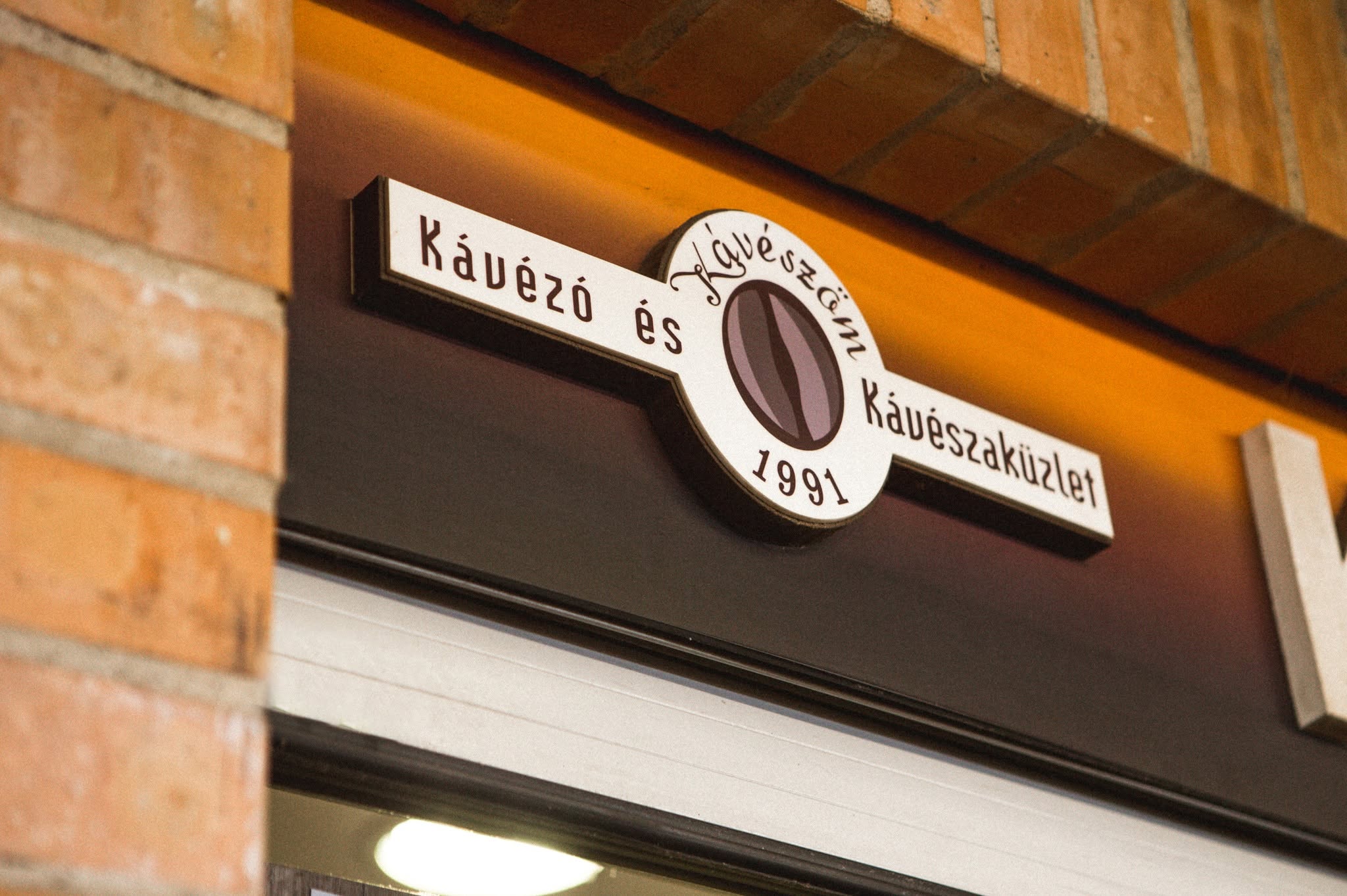 KÁVÉSZÖM Kávézó