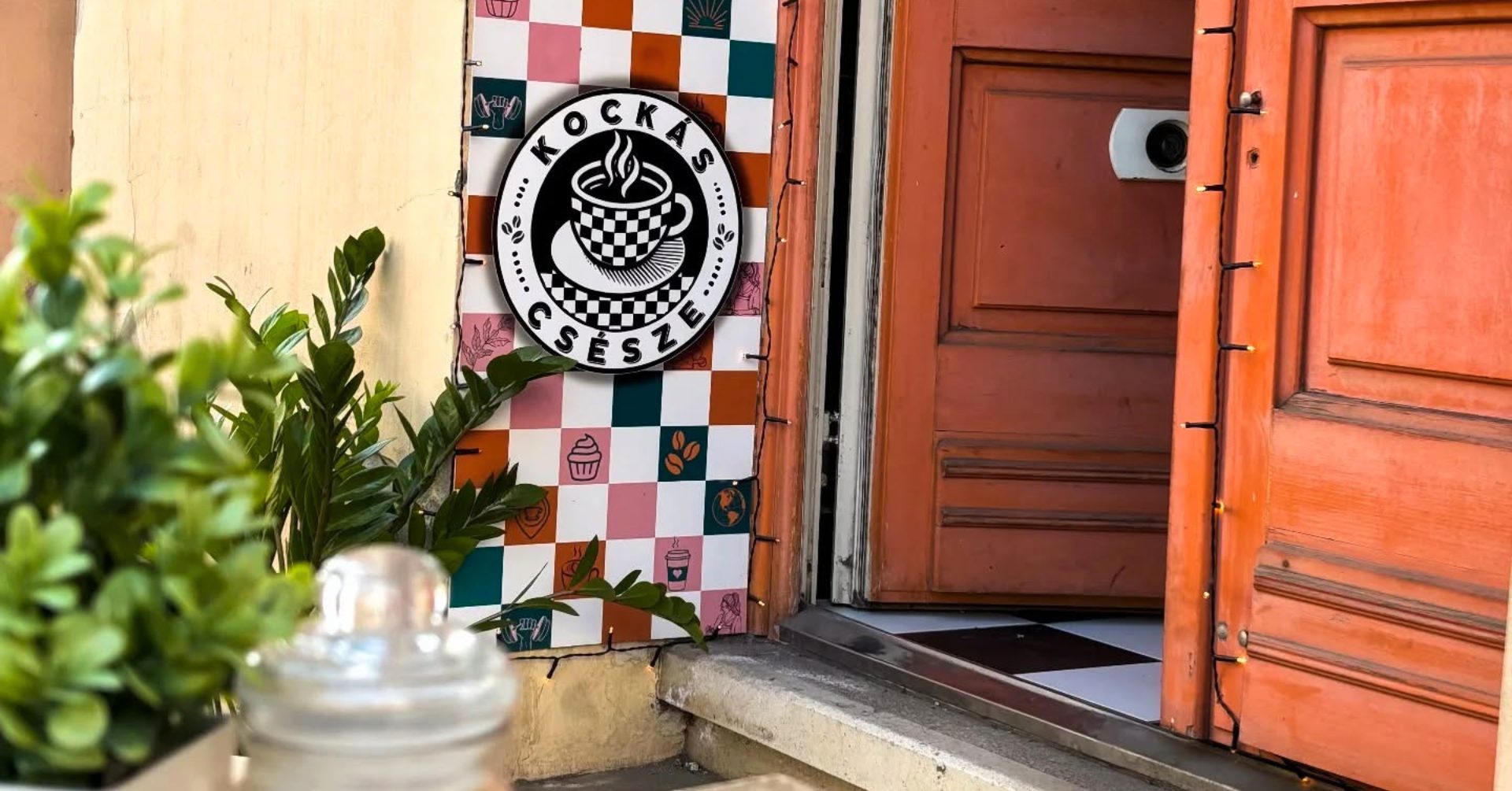 Kockás Csésze Kávézó