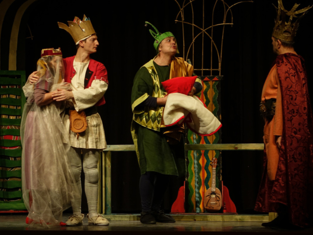 Szerencsés Levente – mesejáték