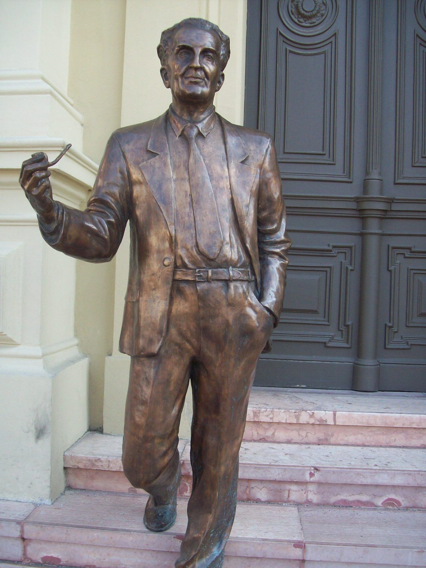 Szent-Györgyi Albert a tudós és a politikus -vetített képes előadás