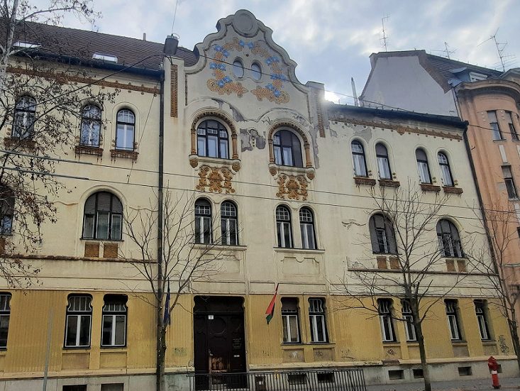 Rejtett homlokzatok, titkos szerelmek séta