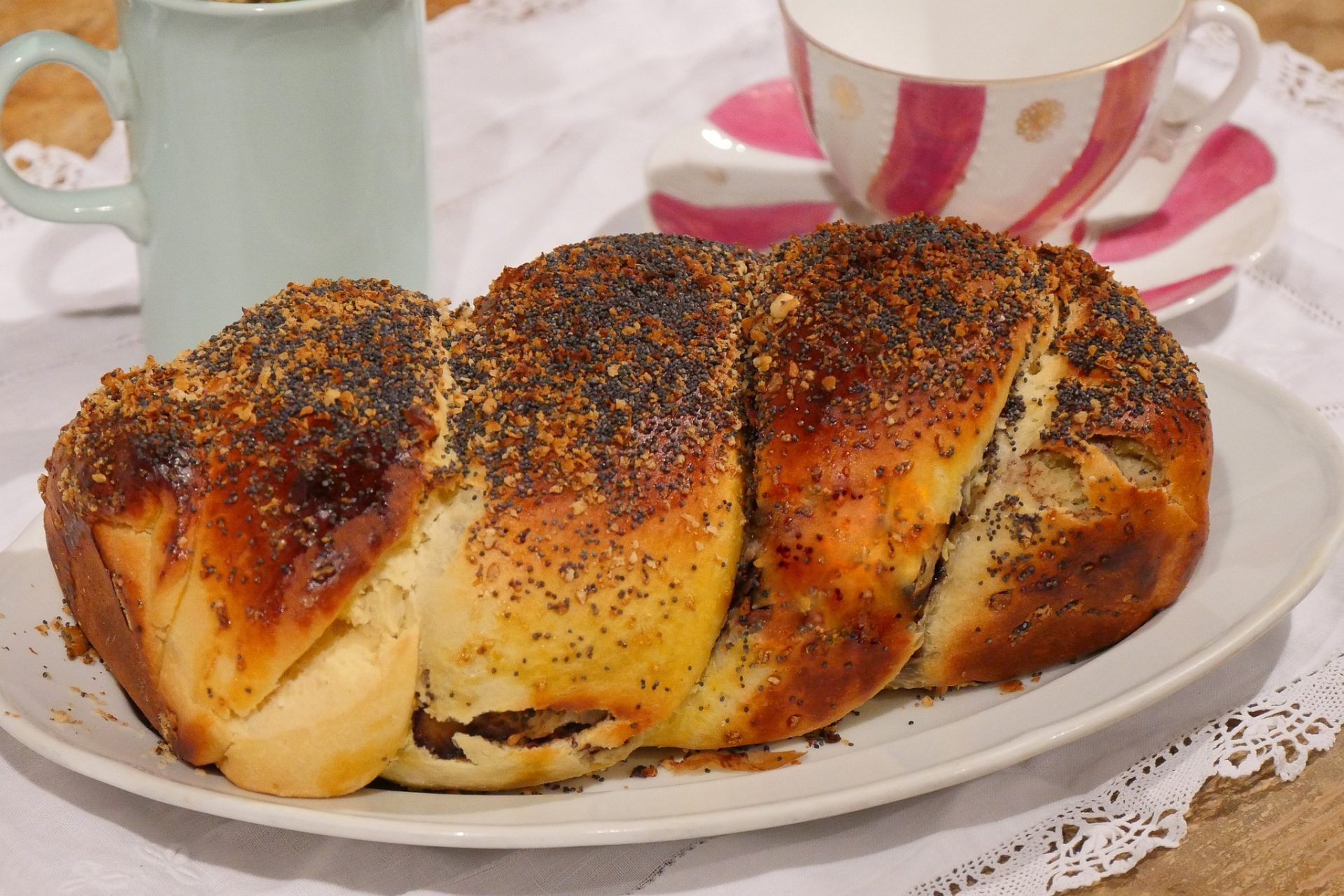 Bulgária ízei és hagyományai- Szent György naptól Szent Iván napjáig