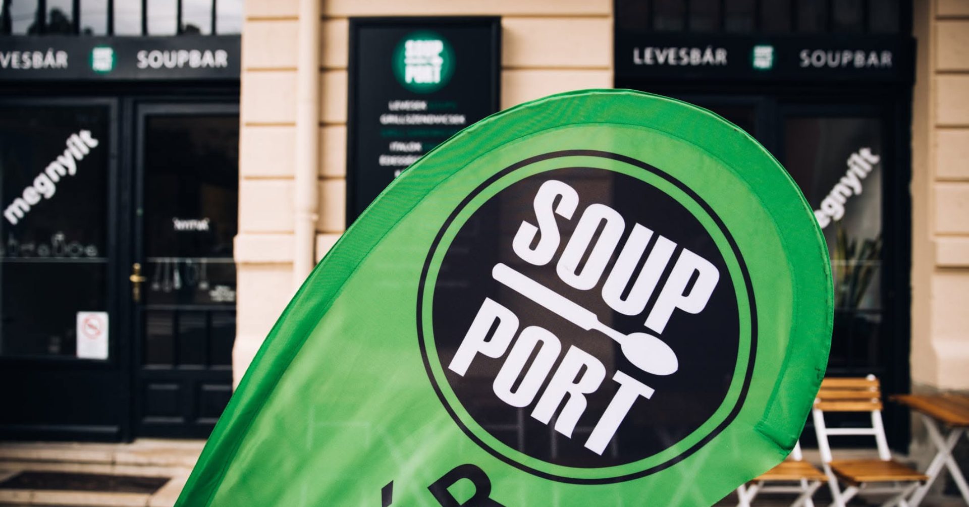 SOUP PORT Bar sa supama